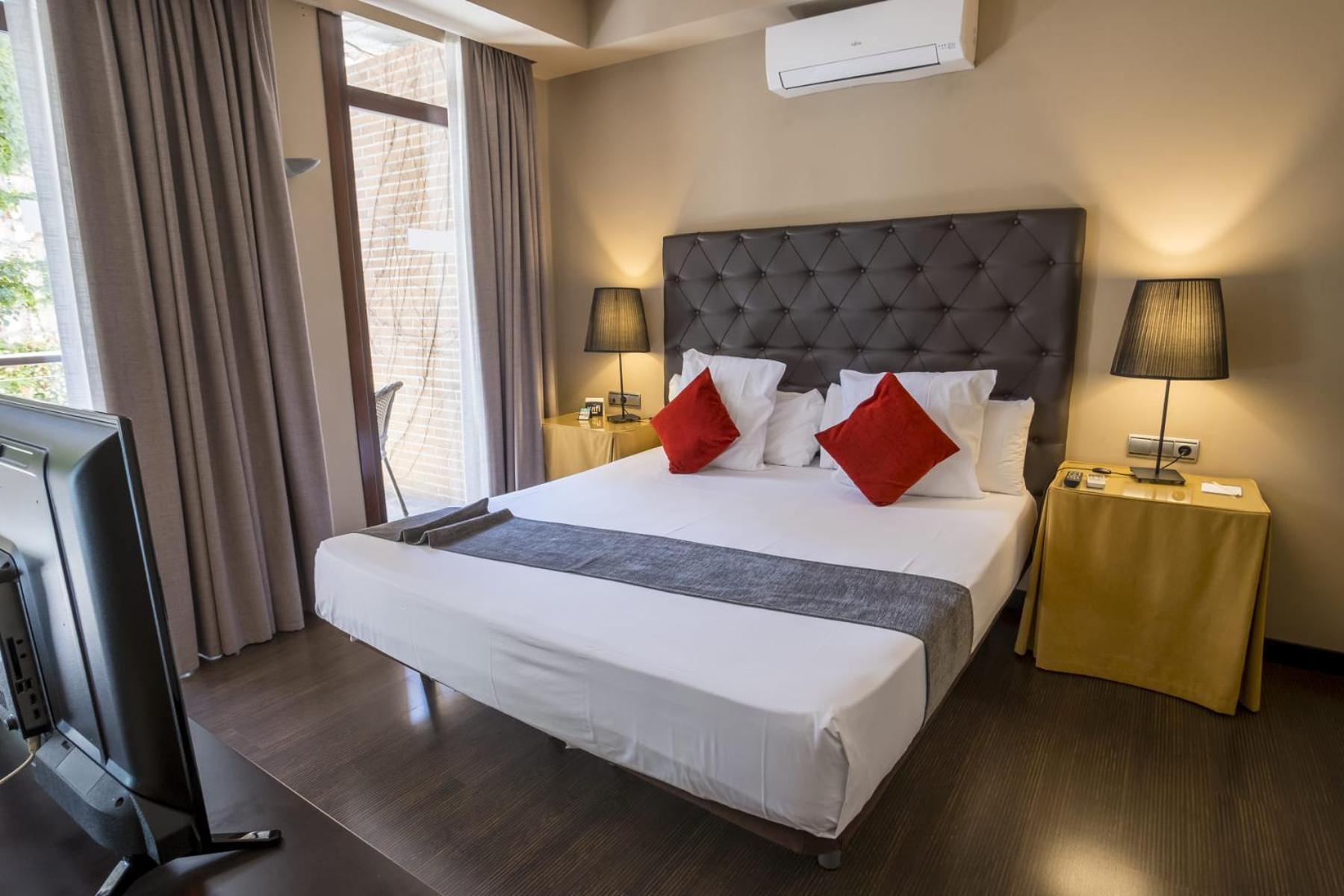 Hotel Alda Castillo De โอลีเต ภายนอก รูปภาพ